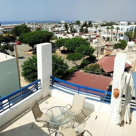 601-610 Center 22 People Ayia Napa